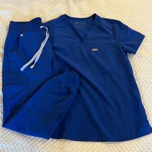 FIGS Blue Scrub Set
